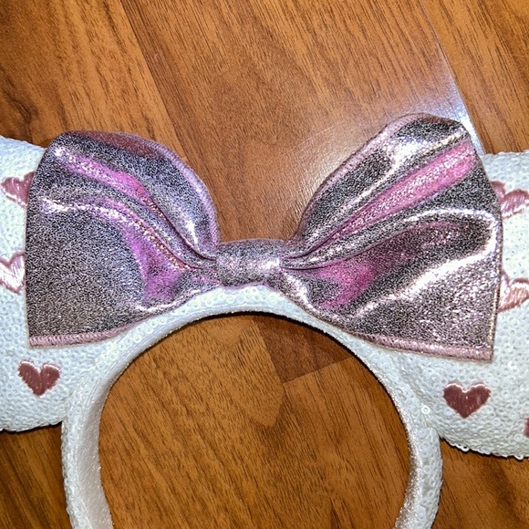 NWOT Tokyo Disney Embroidered Heart Sequin Mickey Minnie Mouse Ears Headband - Picture 3 of 15